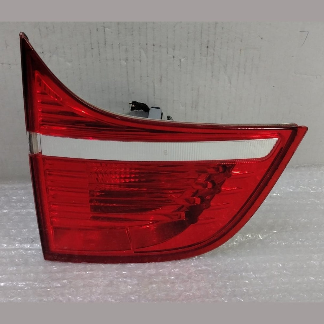 OEM BMW X6 E71 E72 LEFT SIDE REAR BRAKE LIGHT 7179987 HELLA