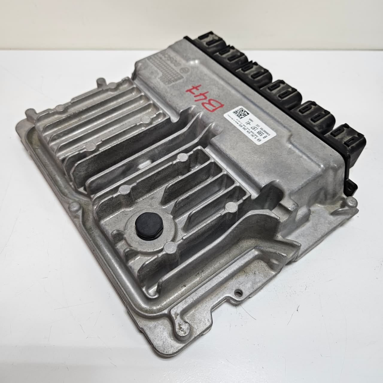 2018 BMW X3 G01 X4 G02 Engine Control Unit DDE Bosch 8599197 OEM