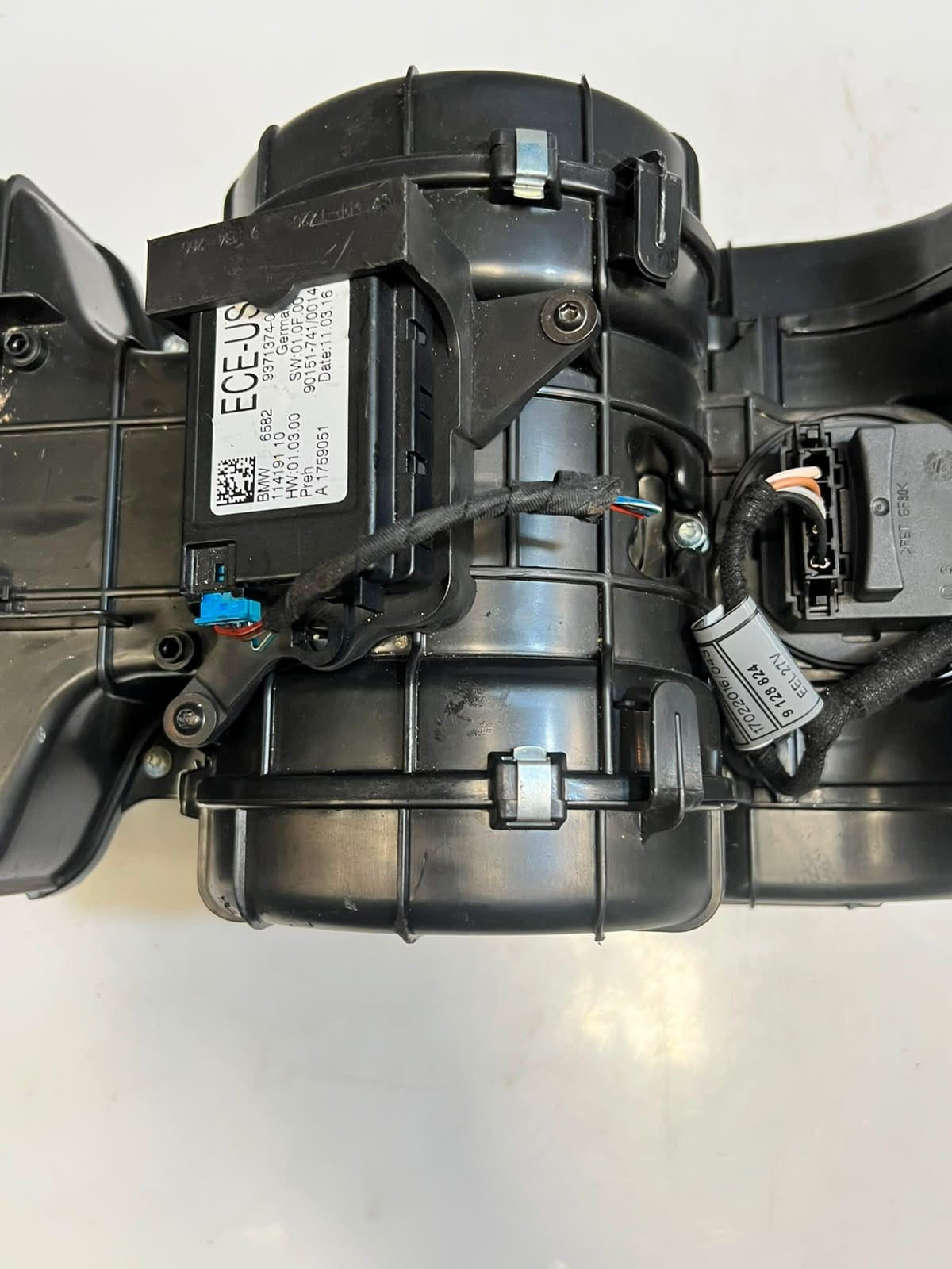 2014-2018 BMW X5 F15 and X6 F16 Rear Blower AC SEAT HEATING Motor 9266627 OEM