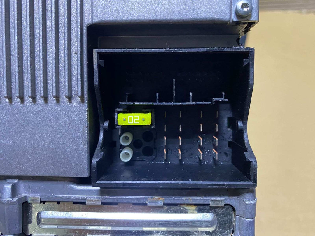 2006-2013 BMW X5 Navigation Radio Head Unit 9185542 X5 E70 and X6 E71