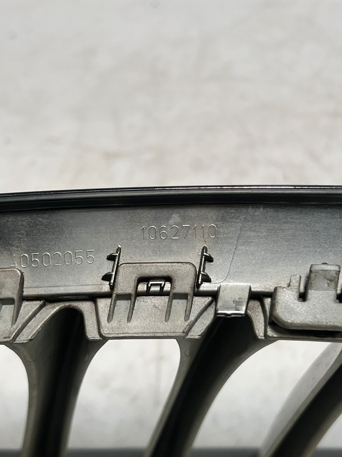 2010-2015 BMW X1 X3 7 5 Series F01 F10 F11 F48 Bumper Grille 10627110 OEM