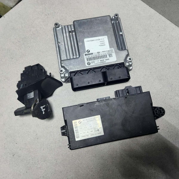 BMW OEM Engine Control Unit ECU SET for E60 520D and E81 120D N47 7809000 