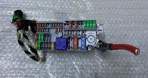 OEM BMW G20 X3 G01 Power Distribution Control Unit Module Front Fuse Box 6807487