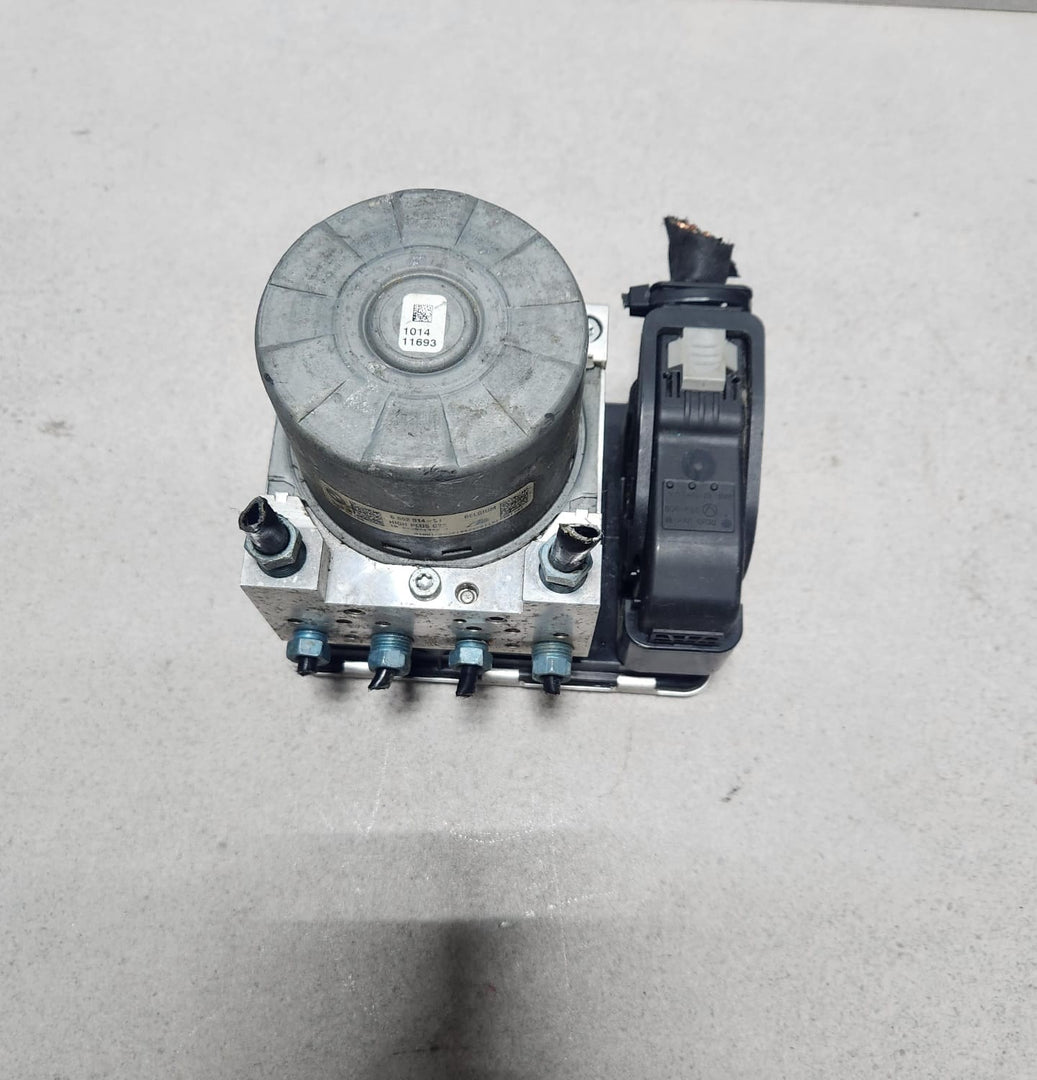 2019-2022 BMW 330i Abs Pump Control Module 6862017 3 Series G20 G21