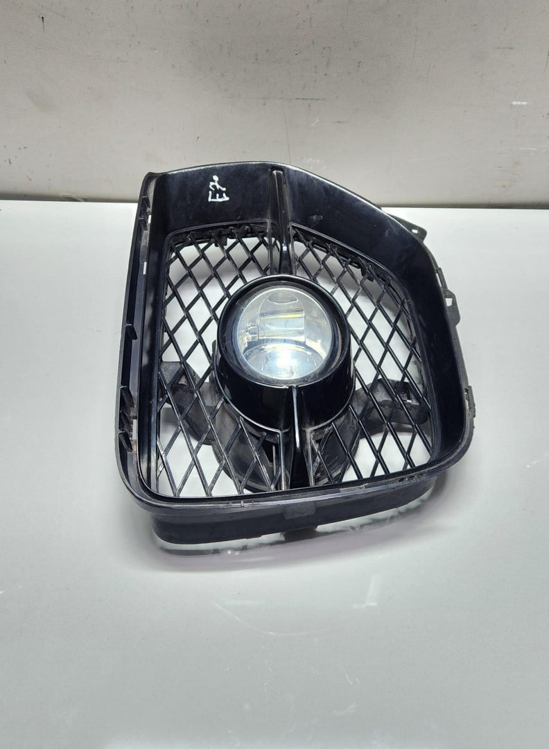 2008-2014 BMW X6 Front Right Fog Light Grille 7181010 X6 E71 E72