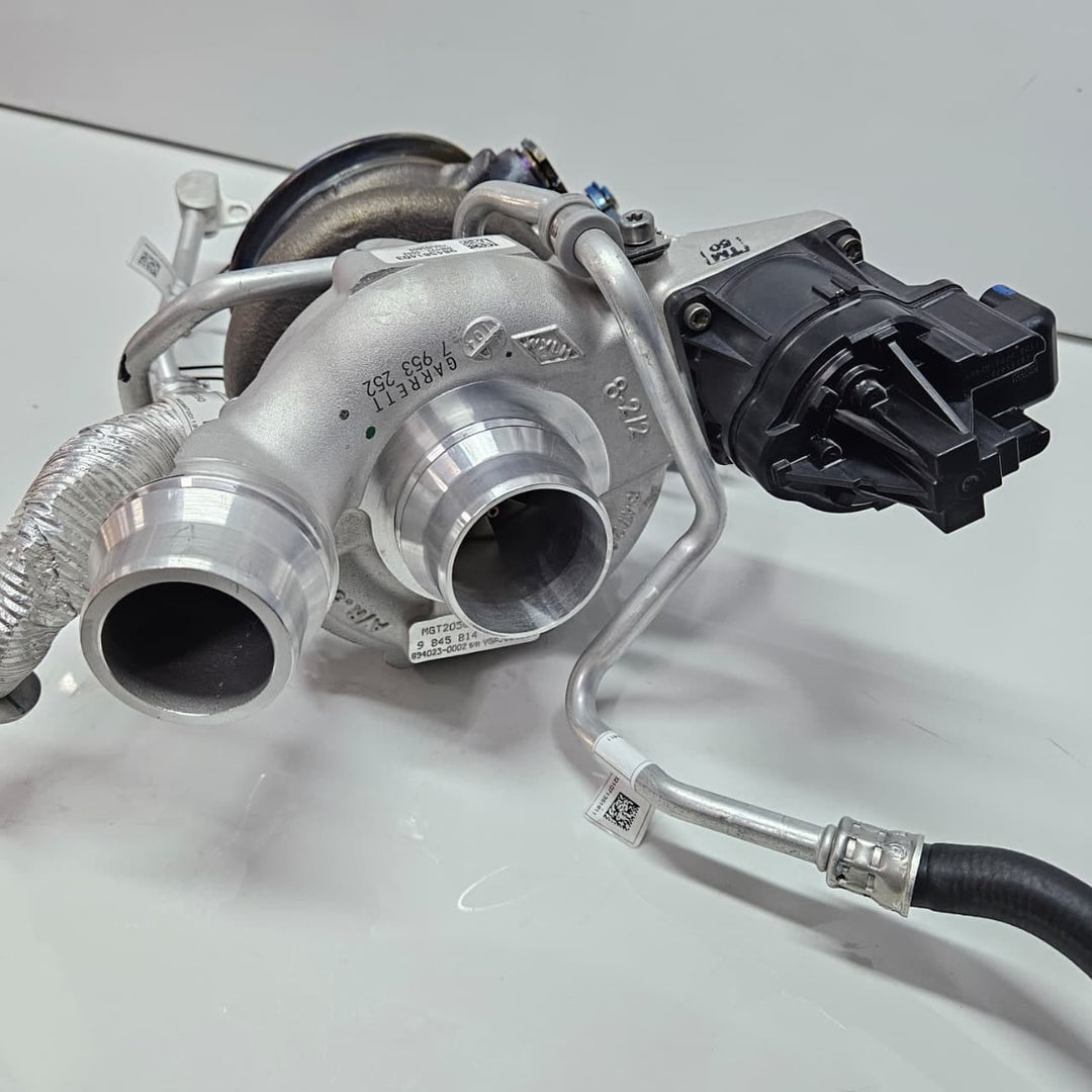 9845814-Genuine 2019-2023 BMW G20 G30 B48 2.0L petrol engine Turbocharger NEW