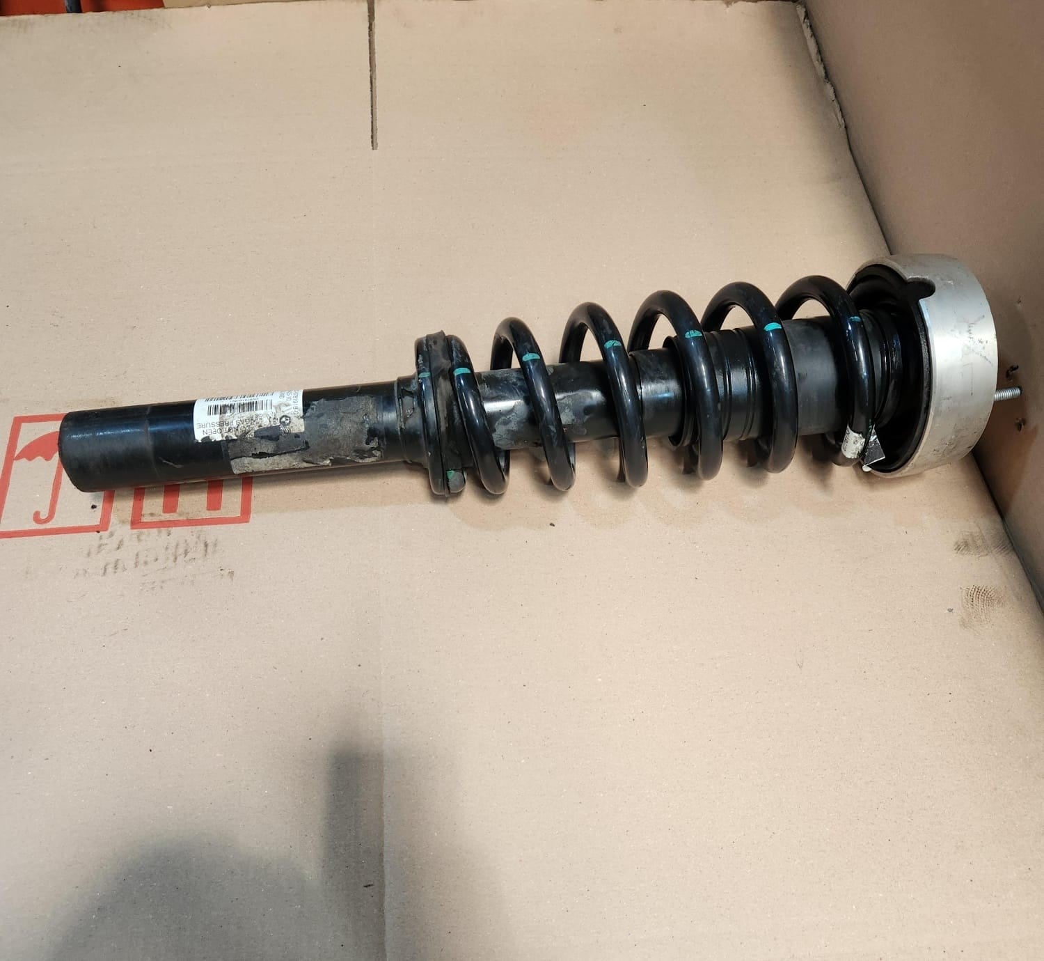 2007-2013 BMW X5 Front Shock Absorber With Coil Spring 6781918 X5 E70 and X6