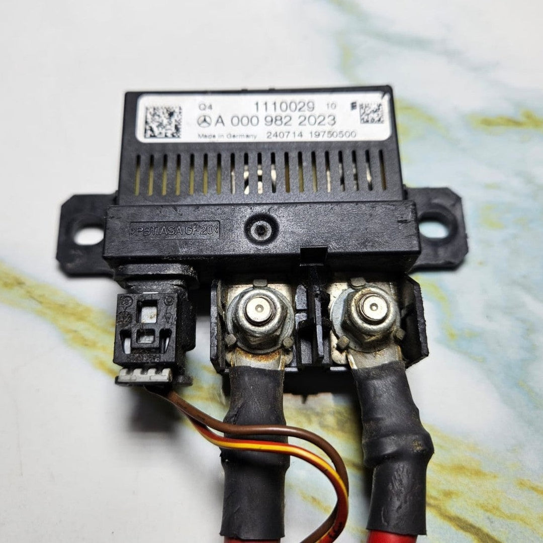 2013-2020 Mercedes-Benz Battery Control Relay Control Module 0009822023 OEM