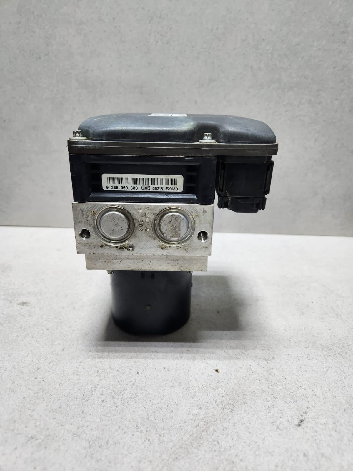 2007-2013 BMW X5 Abs Control Module 6781594 X5 E70 and X6 E71