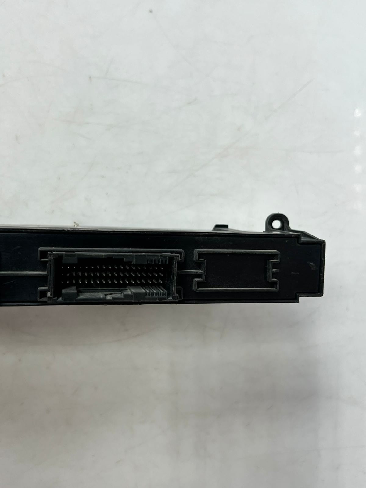 2011-2017 BMW X3 X3 F25 f26 x4 Body Control Module 9384222 OEM