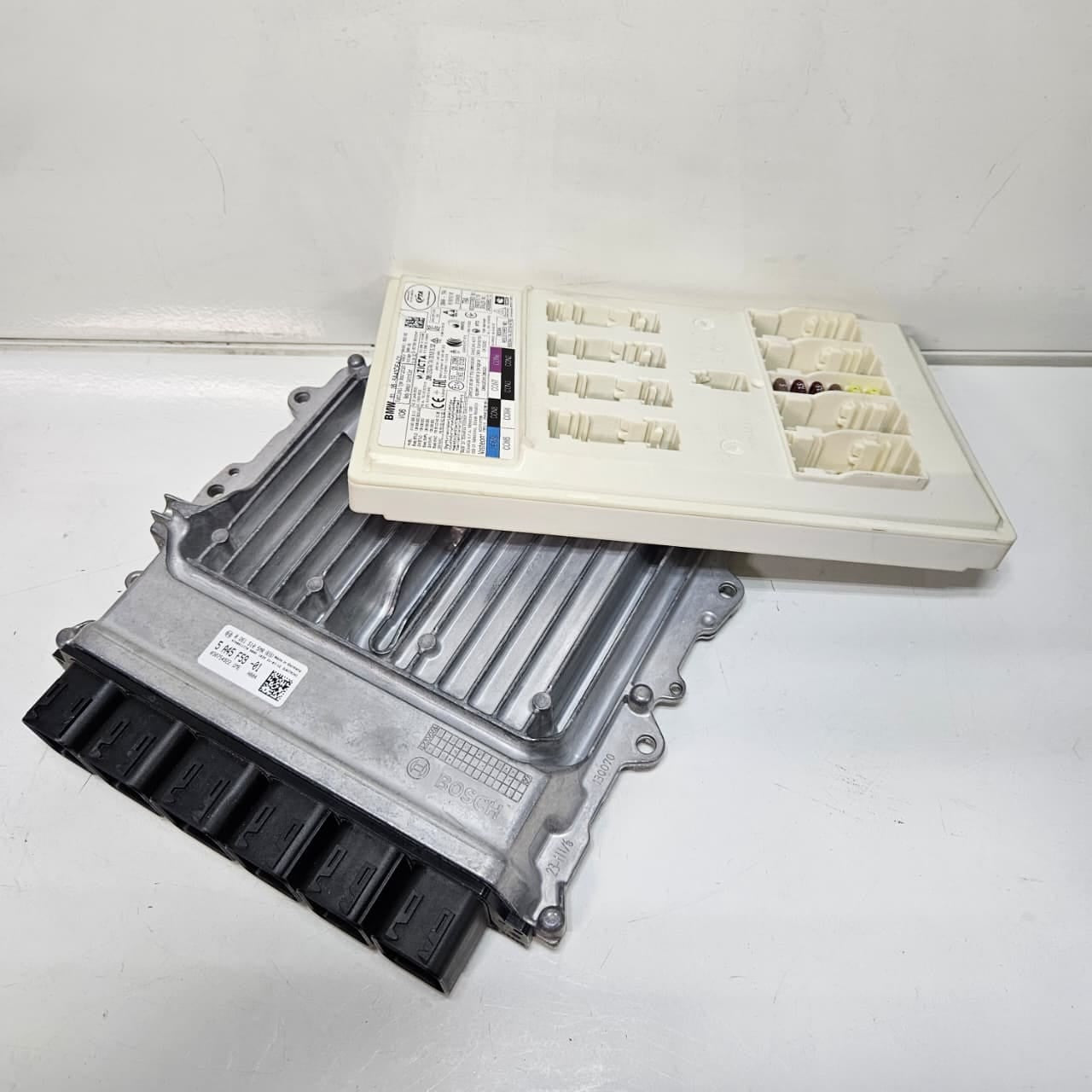 5A45F59-BMW 2 Series G42 Engine Control Unit DME Without KEY 