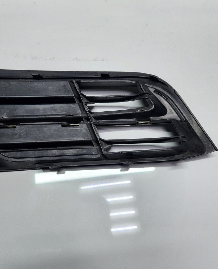 2011-2016 BMW 528i Fog Light Grille 7331735 F10 and F11 5 Series OEM