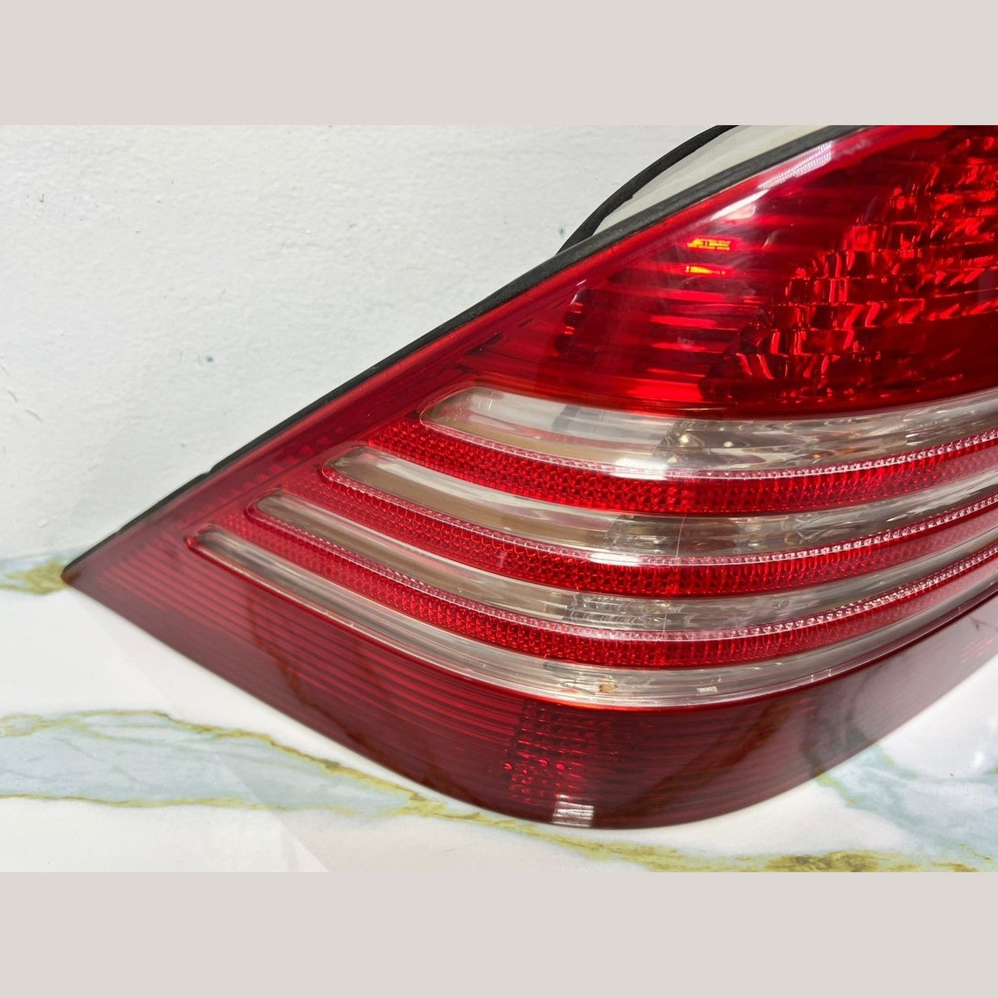 1999-2005 Mercedes W220 S-Class Rear Left Side LED Tail Light Brake Stop Lamp