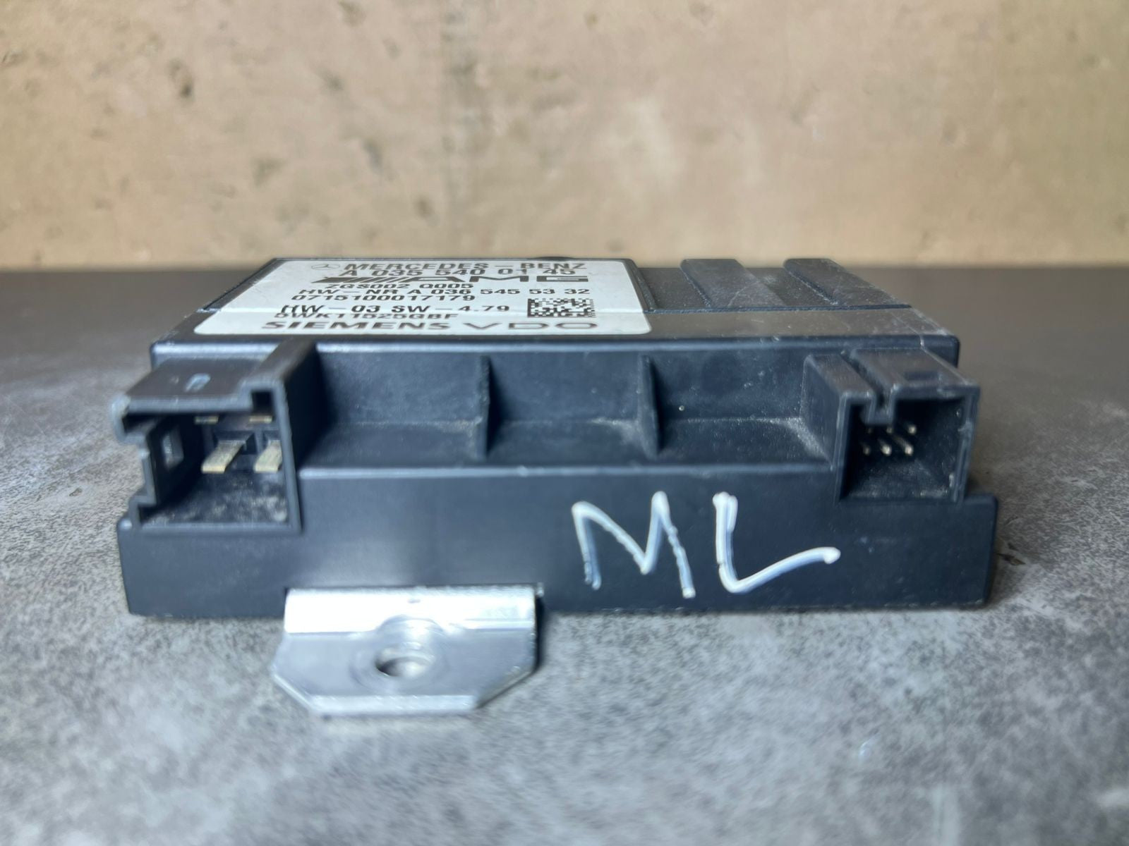 Mercedes W164 ML63 CLS63 AMG Fuel Pump Motor Control Module  A035 5400145 OEM