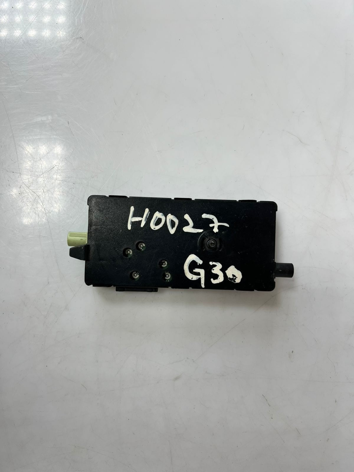 2017-22 BMW 7 Series G11 LCI G12 LCI M760i xDrive Antenna Amplifier 8735981 OEM