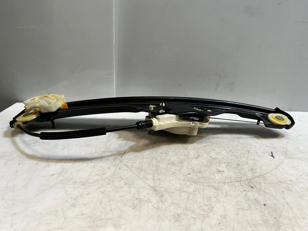 2008-2014 BMW X6 E71 RIGHT Rear Window Regulator With Motor 7179602 OEM
