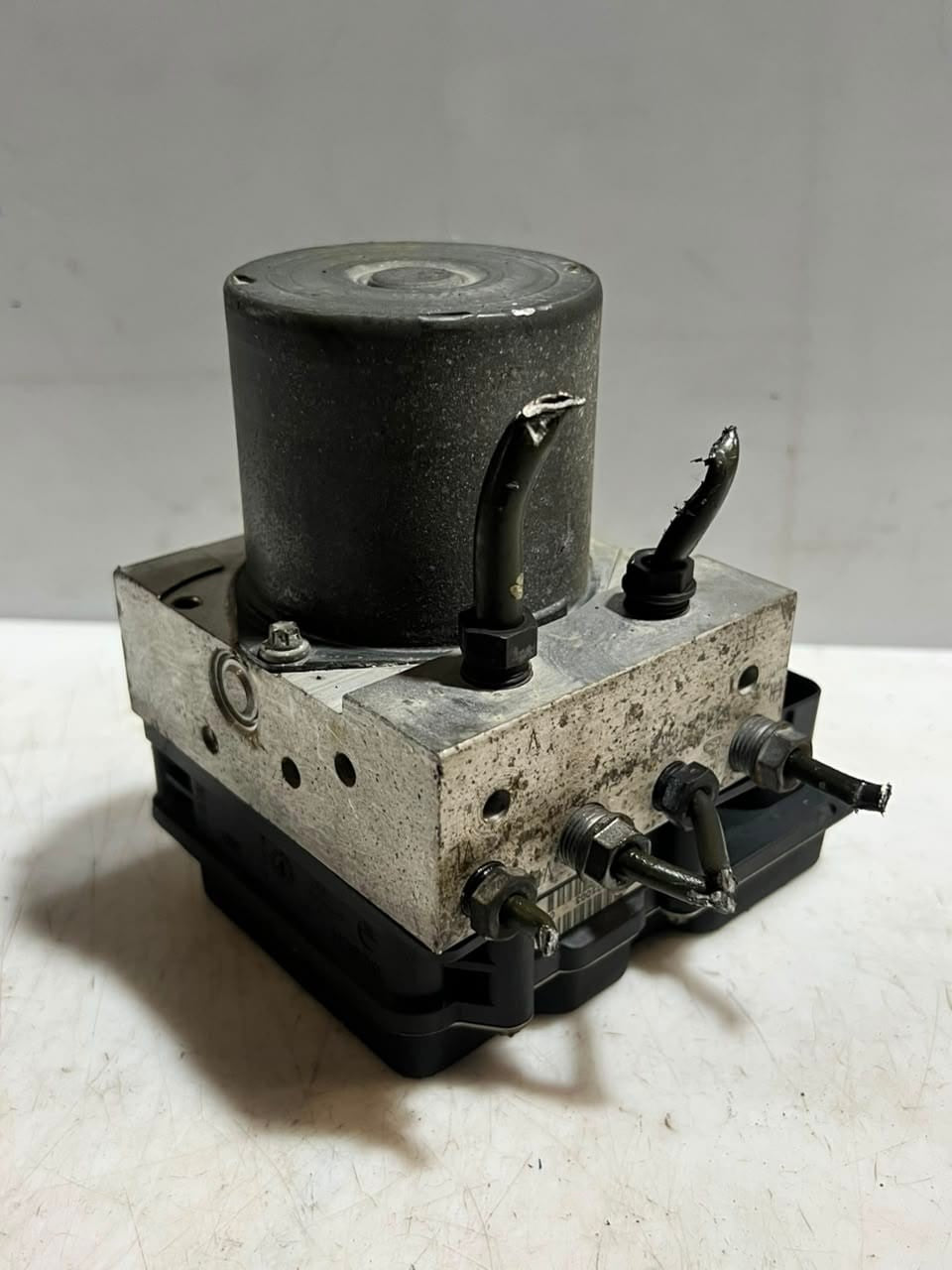 BMW 5' 6' E60 E61 E63 E64 Abs HYDRAULIC Pump Control Unit 3451 6767239 OEM