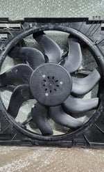 Bild in die Galerieansicht laden, 2023-2025 BMW i4 Radiator Cooling Fan 9886712 i4 G26 E-Drive 40M