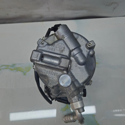 2016-2019 BMW 750Li M5 F90, M8 F91 F92 Air Conditioning Compressor 5A112E1