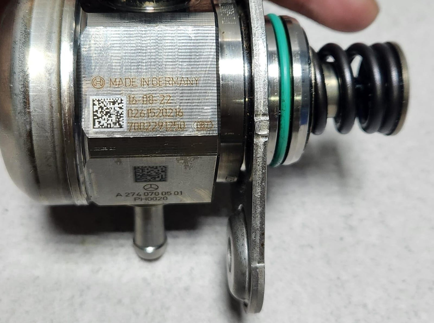 Mercedes-BenzHigh Pressure Fuel Pump A2740700501 W204 W205 W212 W213 C207
