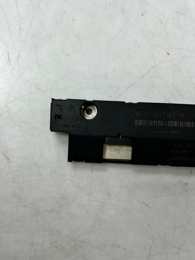 2011-2015 BMW 550i 5 Series F07 GT Antenna Amplifier 9247142 OEM