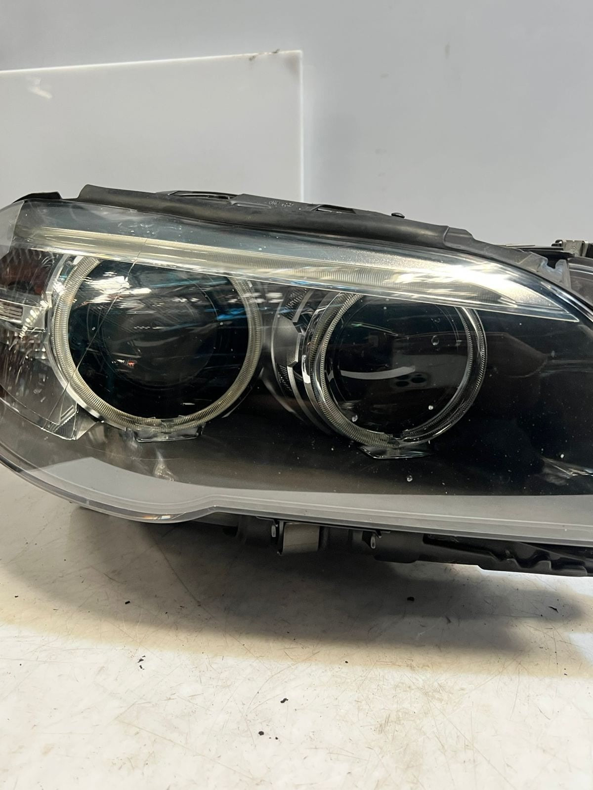 BMW 5 Series F10 F11 Xenon Adaptive Headlight FR ECE Bi Xenon 7317134 7317133