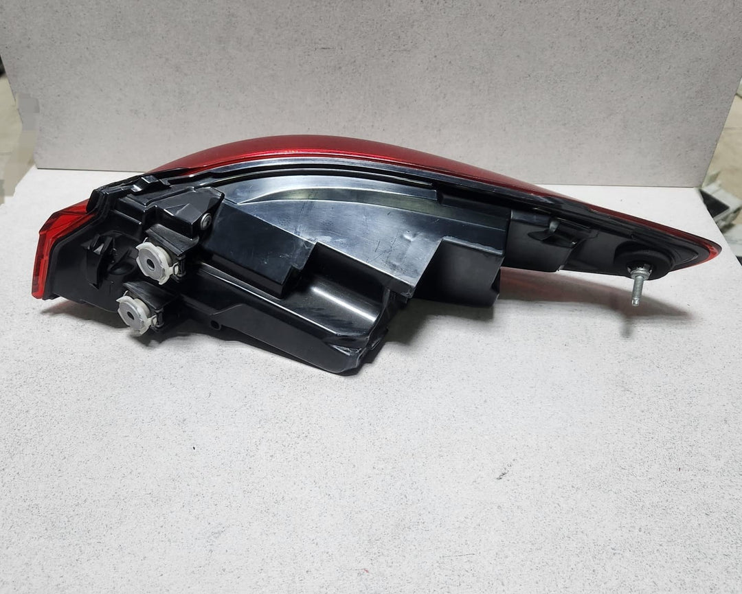 BMW Rear Left Outer Tail Light 7465467 228i Gran Coupe F44 228i 228iX and M235iX