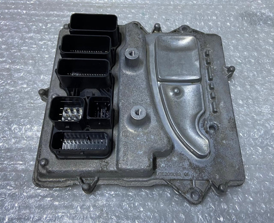 OEM BMW F30 F23 F15 F06 F07 F10 N55 ENGINE CONTROL UNIT ECU ONLY DME 7638781