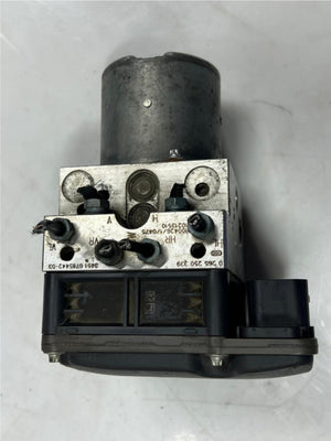11-16 BMW F10 5' 528i, 535i 550i ABS Anti-Lock Brake Pump Control Module 6797045