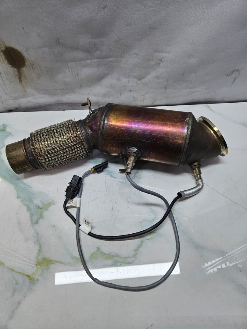 2019 BMW 330i 3 Series G20 G42 B48 Catalytic Converter 8689403 OEM