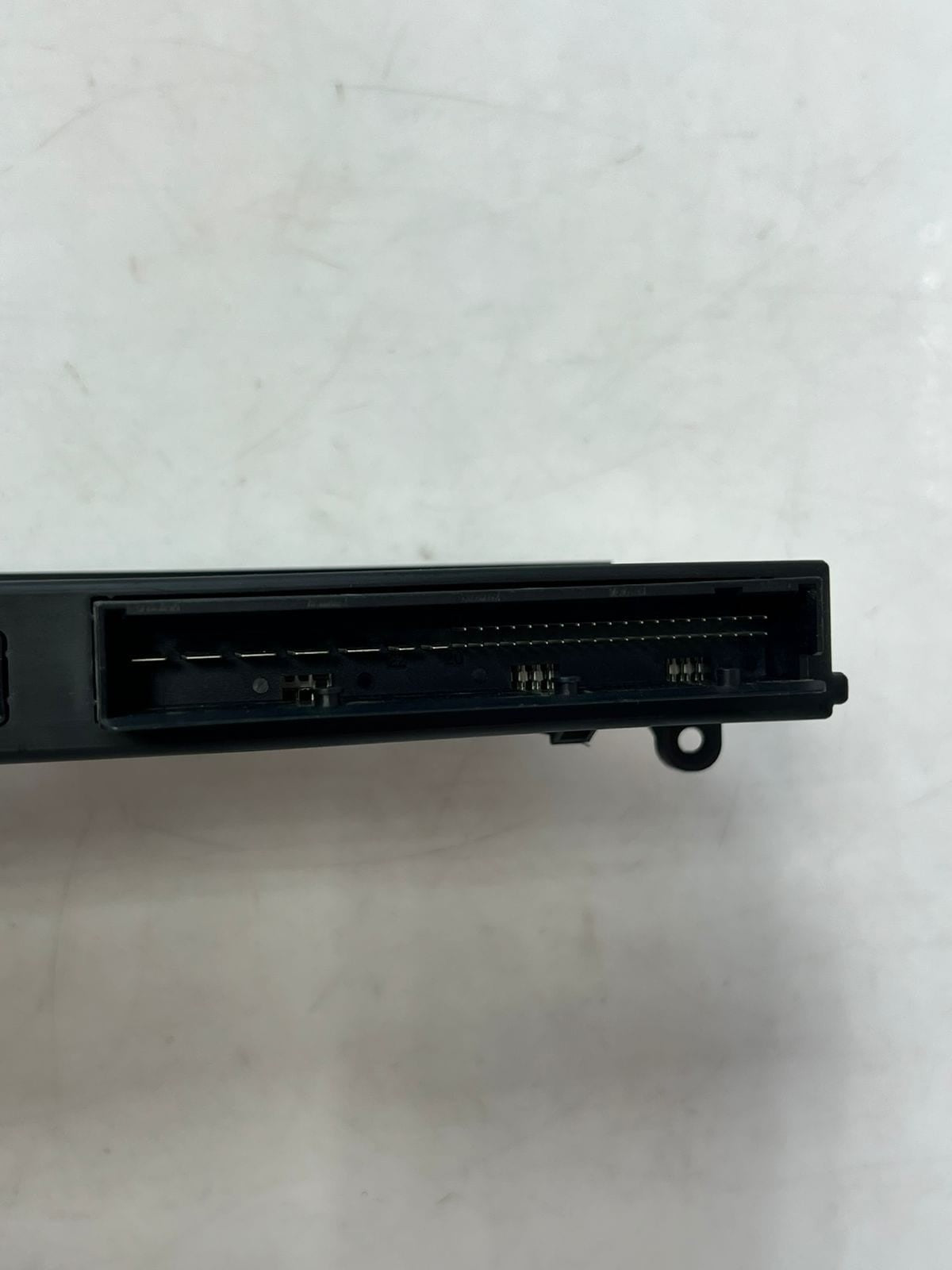 2010-2011 BMW 740i 750i, and 750Li Body Control Module BCM 9226901 OEM