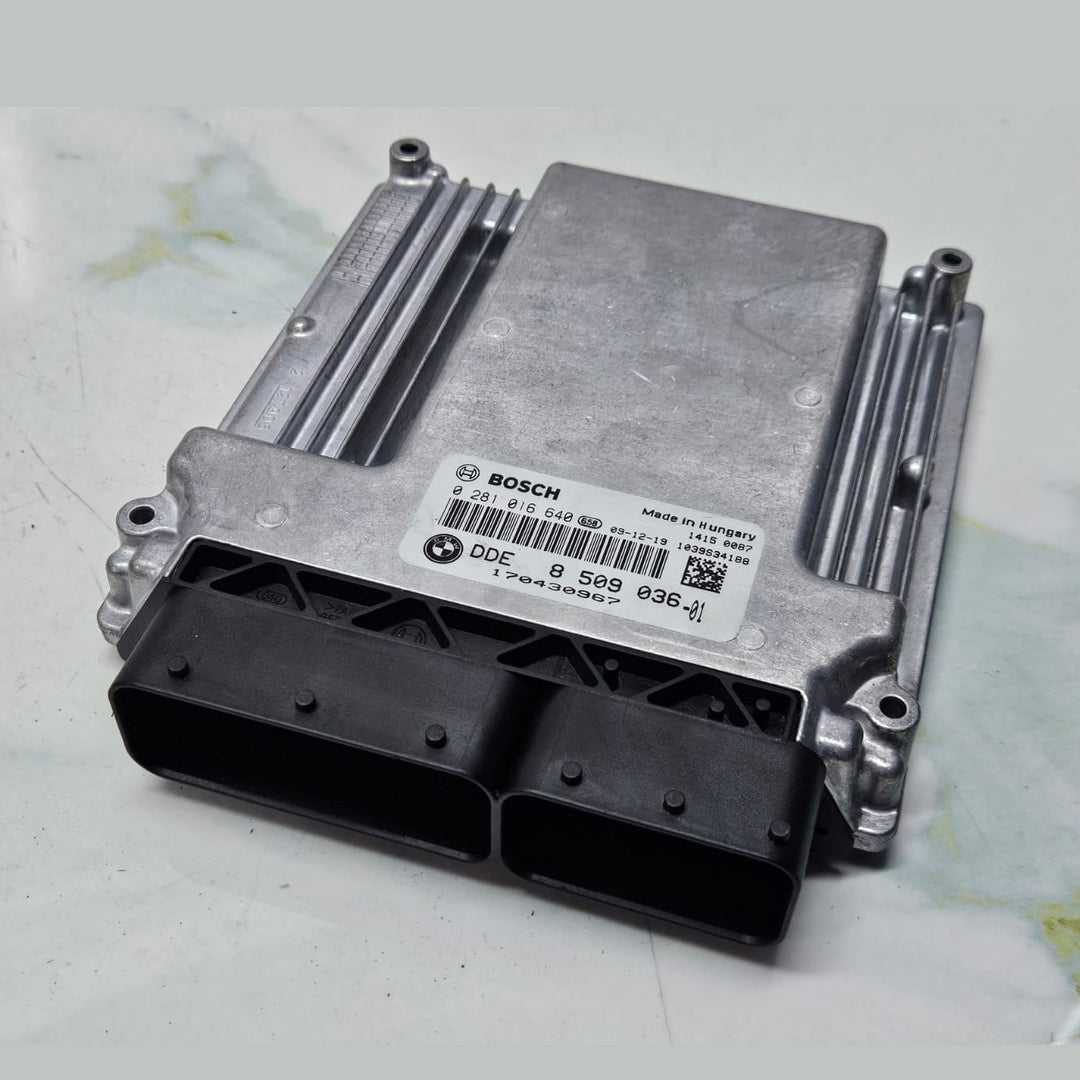2007-2013 BMW E70 X5 and E92 M57N Engine Control Unit ECU SET 8509036 OEM