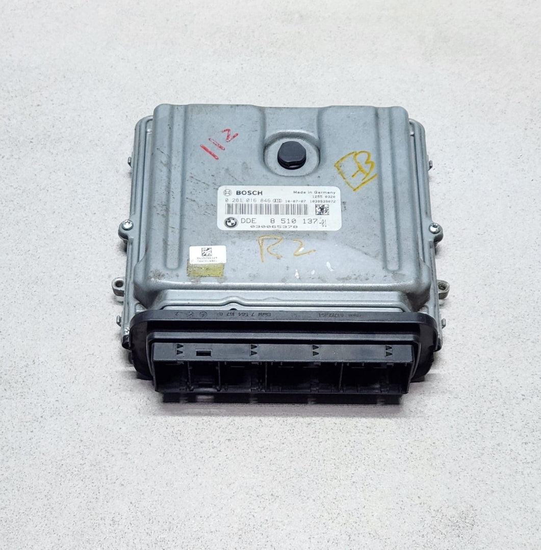 2010-2011 BMW 5 Series Engine Control Unit 8510137 5 Series F10 F11 N47N  OEM
