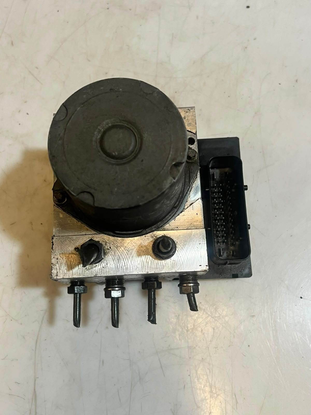 2004 BMW 5 Series E60 E61 ABS HYDRAULIC Pump 6765485 OEM