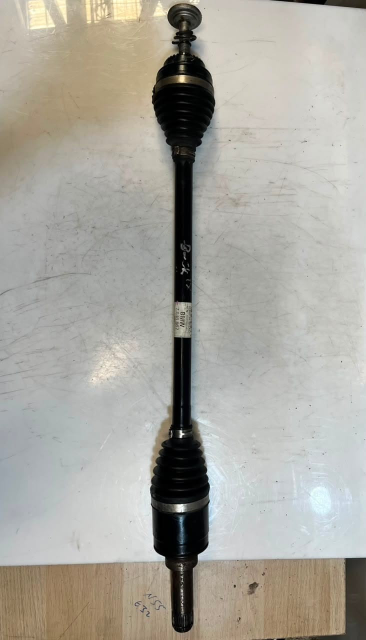 2016-2020 BMW X1 F48 Rear Drive Shaft AXLE 7646867 OEM
