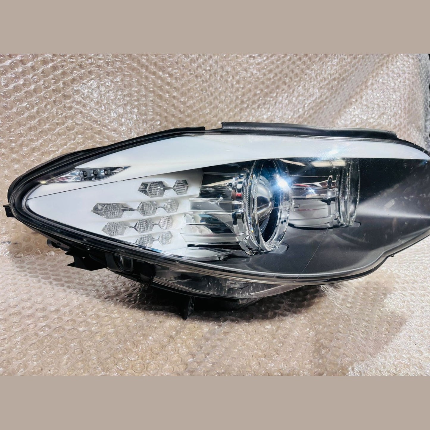 Bmw 5 Series F10 520i 528i 535i 530i RHS Headlight Xenon Daynamic RHD 7203254