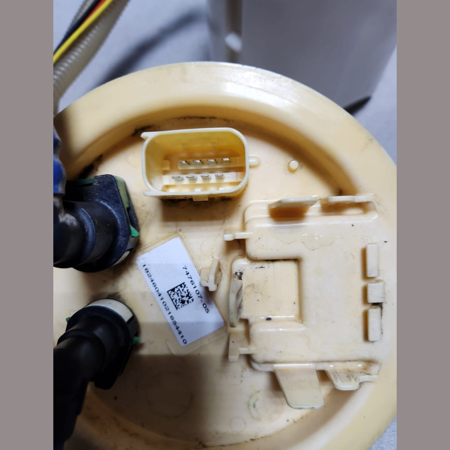 BMW Fuel Pump DIESEL 7476107 5 Series G30 6 Series G32 and 8 Series G14