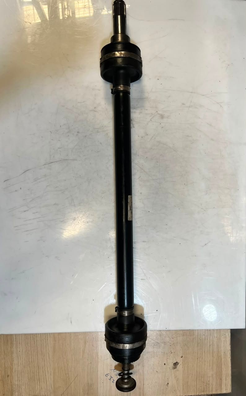 2016-2021 BMW 740i G32 G11 G12 640i Rear Right Axle DRIVE Shaft 8639456 OEM
