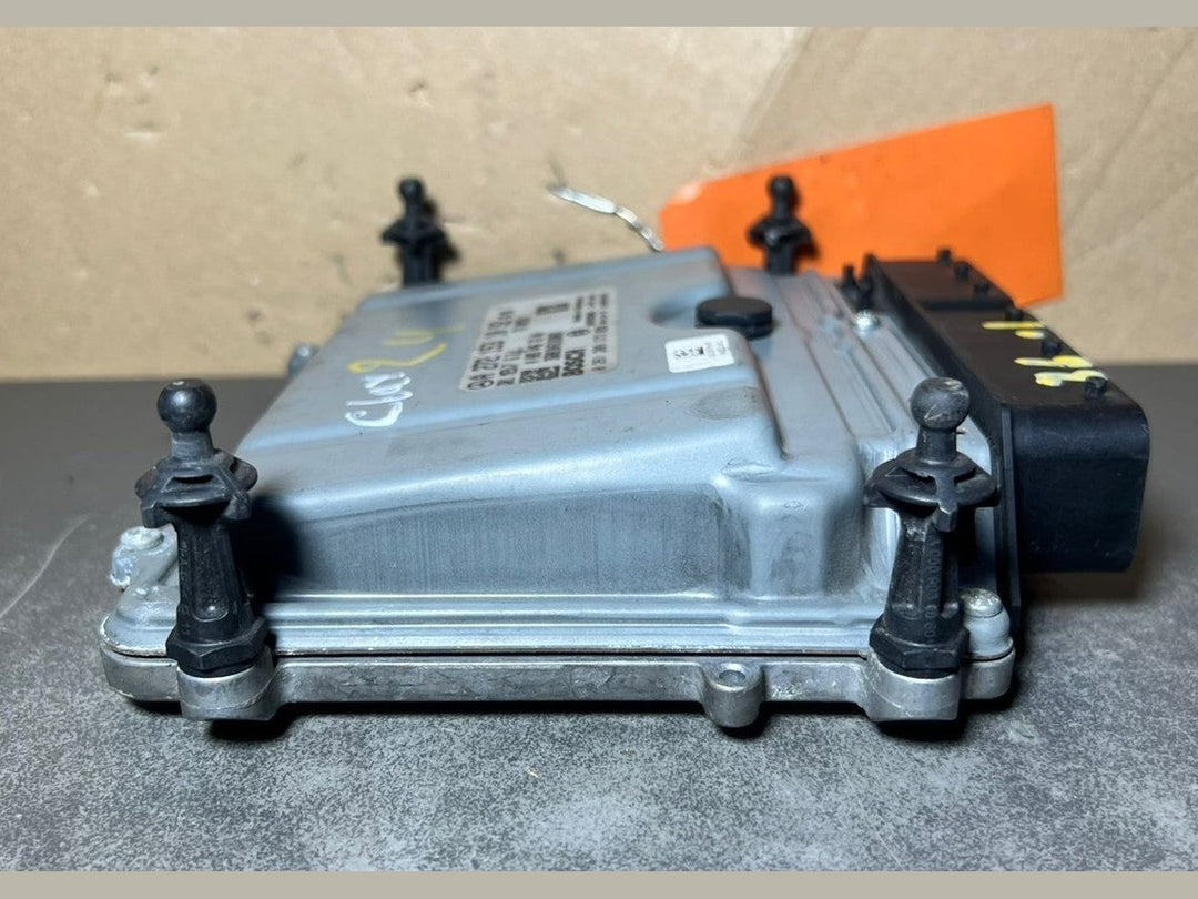 04-09 Mercedes W211 E-Class Engine Control Module Unit ECM ECU A272 1531092 OEM