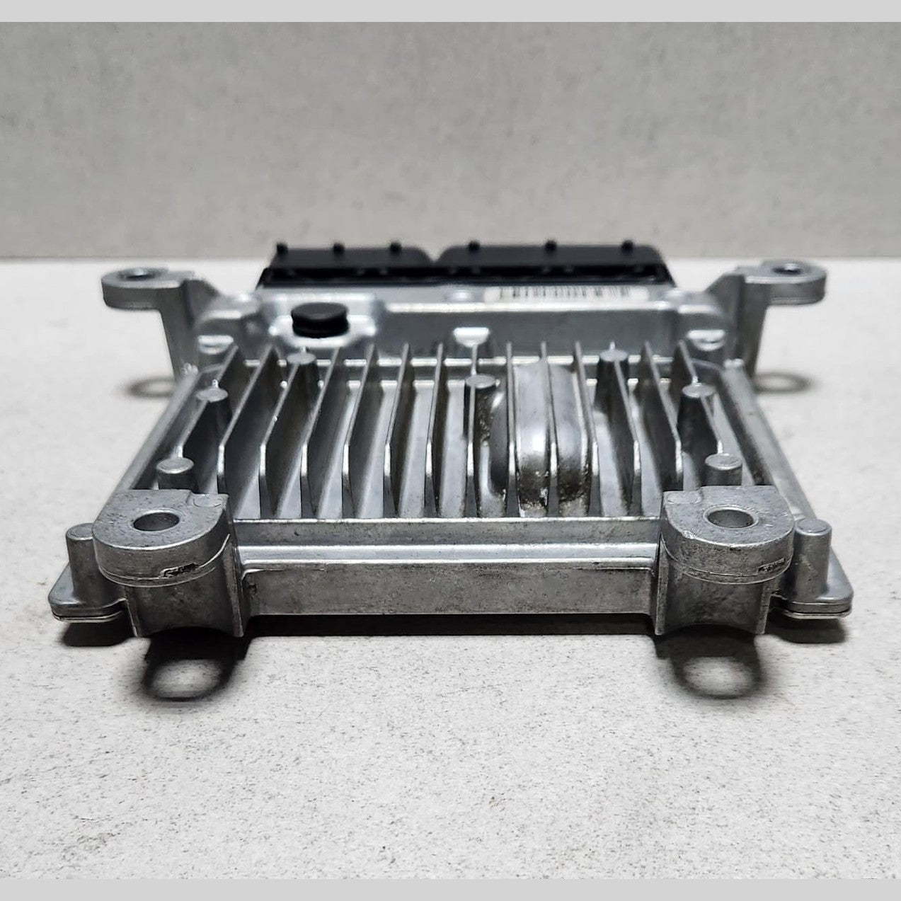 Benz Engine Control Unit A6519000301 OM651 diesel engines DELPHI