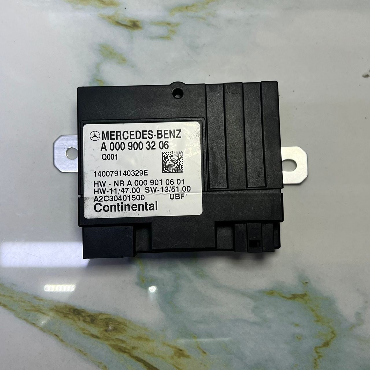 2015 Mercedes-Benz C400 Fuel Pump Control Module A 000 900 32 06 S-Class W222 C-