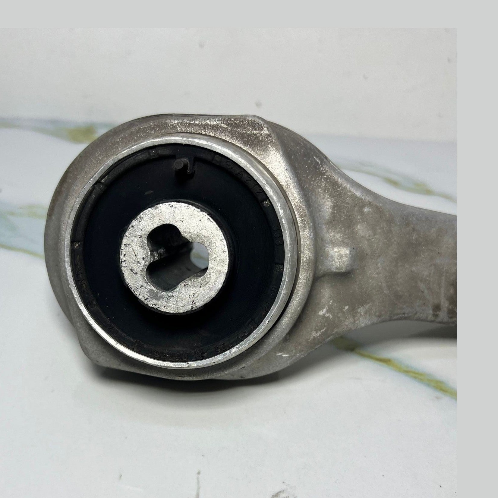 10-14 Mercedes-Benz W212 E-Class E300 Front Right Side Suspension Control Arm