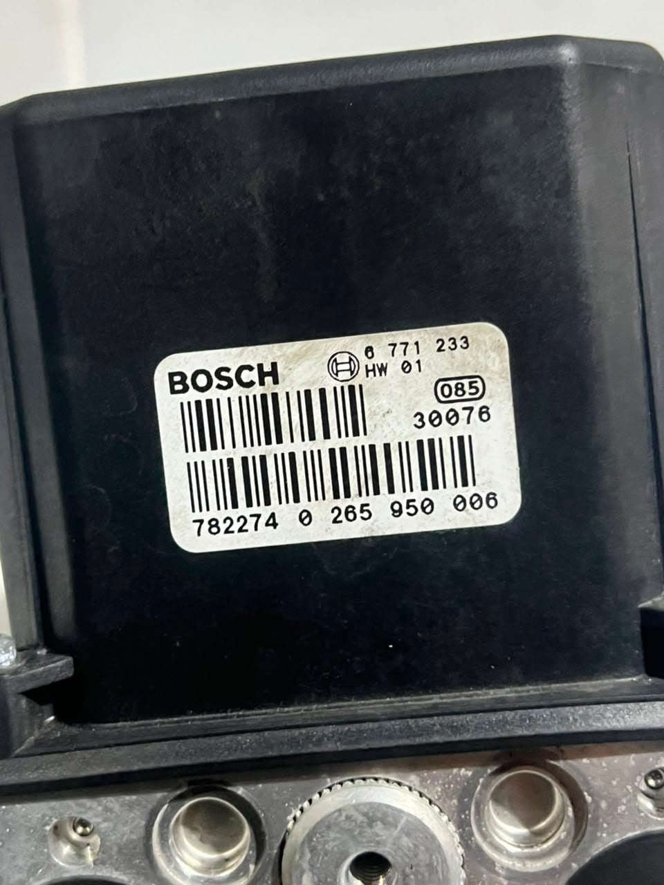 2006-2008 BMW 7 Series 750i and 750Li E65 E66 ABS Pump Module 6771233 OEM