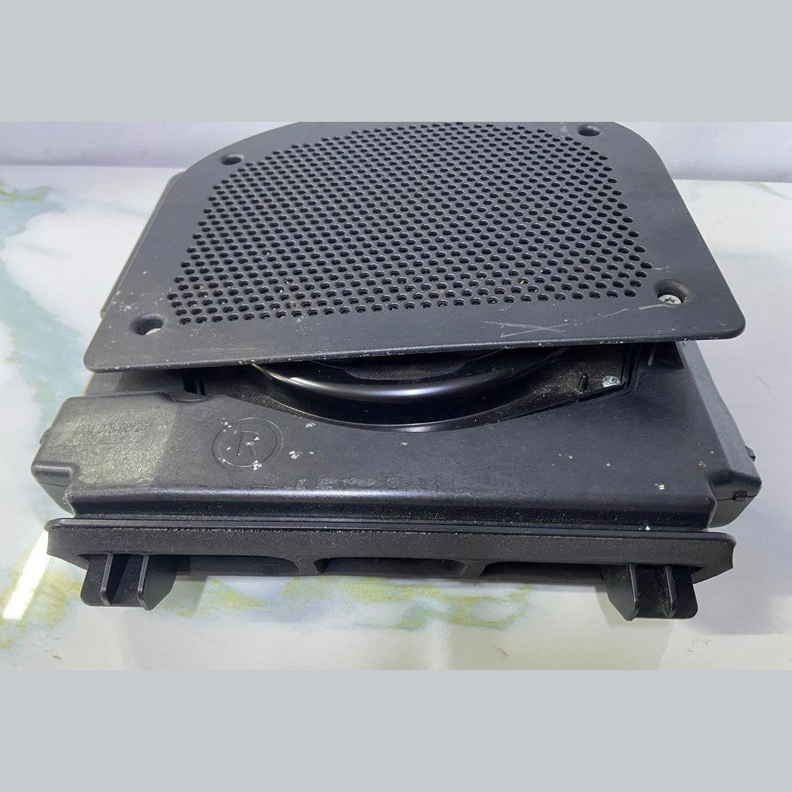OEM BMW 7 F01 F02 F03 F04 Front Subwoofer Speaker RIGHT Side 9227482
