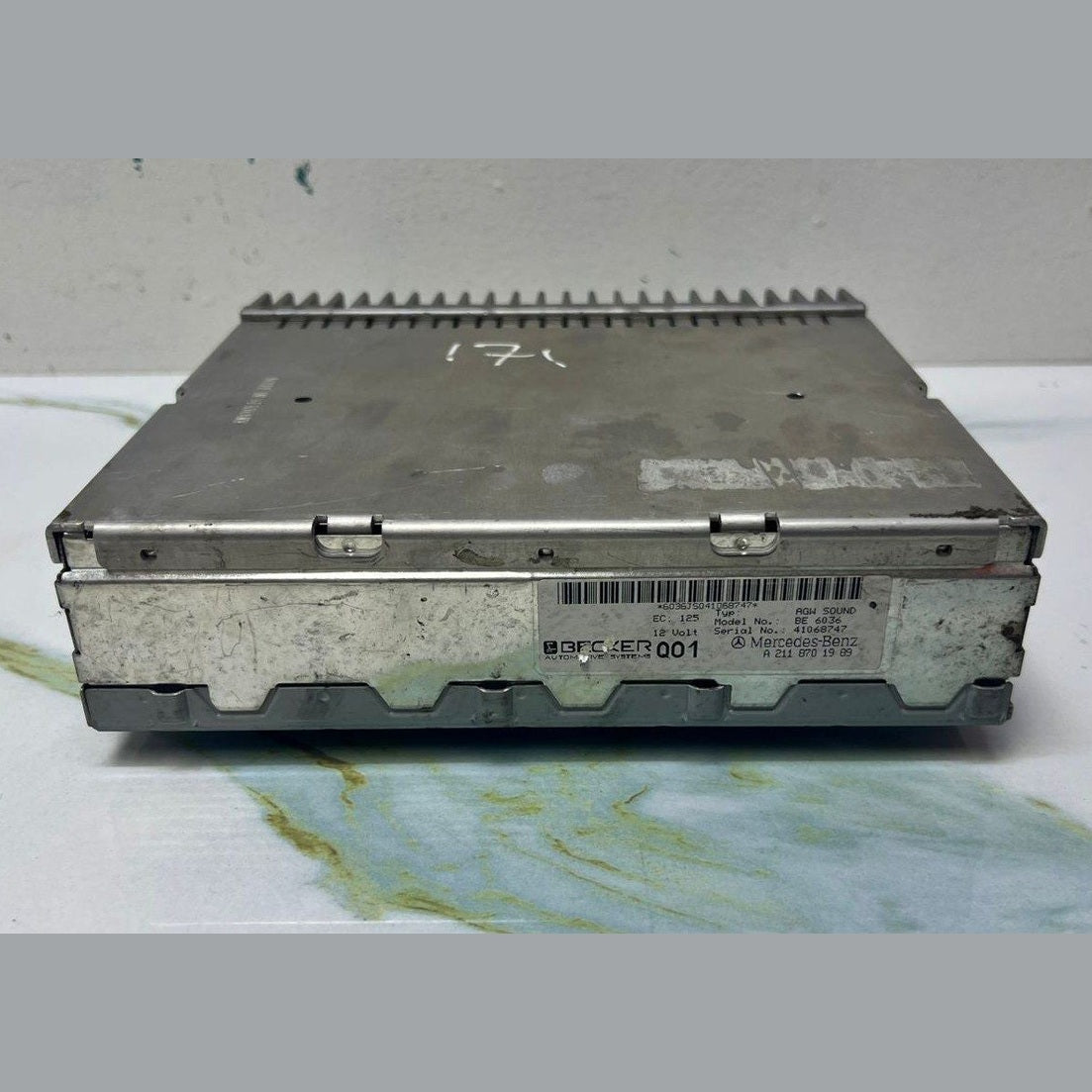 03-09 Mercedes-Benz W211 E-Class Amplifier A 211 870 19 89 OEM