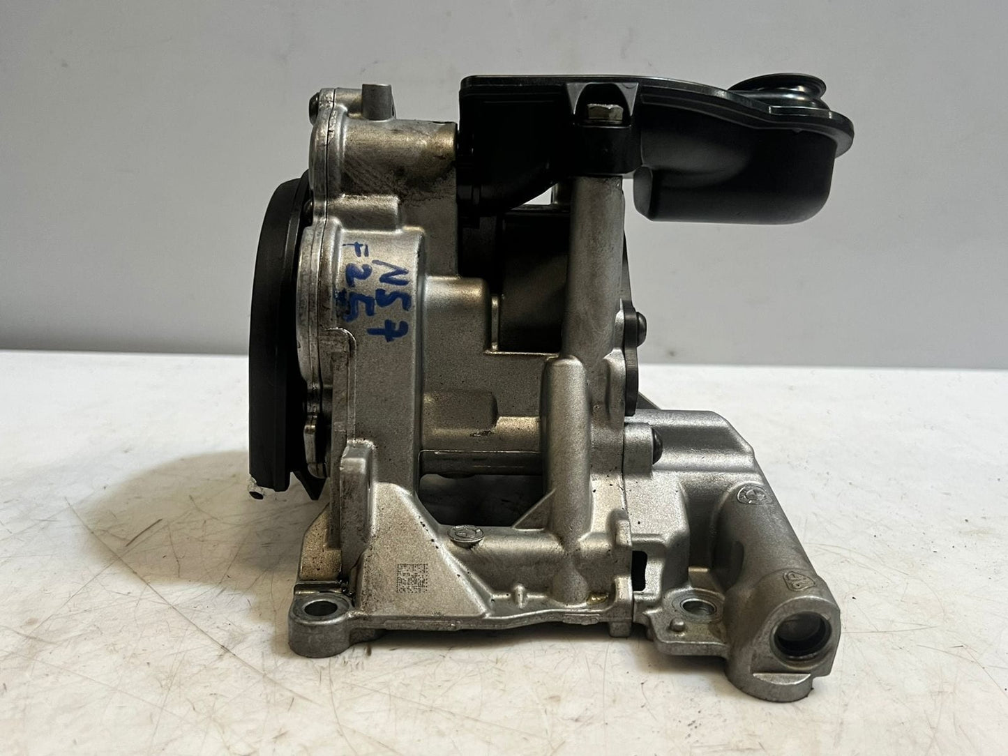BMW  3 Series E90, X5 E70 X6 E71 N57D30A 3.0D Oil Pump 7805316 OEM