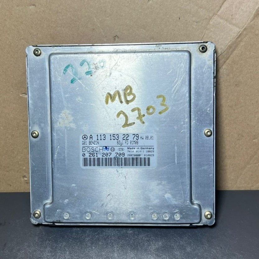 01-06 Mercedes W220 S-Class Engine Control Module Unit ECM ECU A113 1532279 OEM