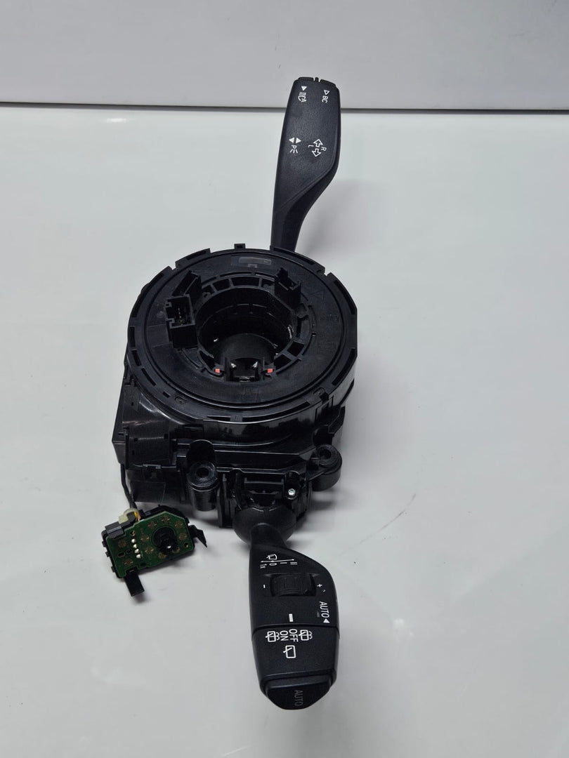 9368601-2015-2017 BMW X5 F15 Wiper Turn Signal Indicator Stalk Switch OEM