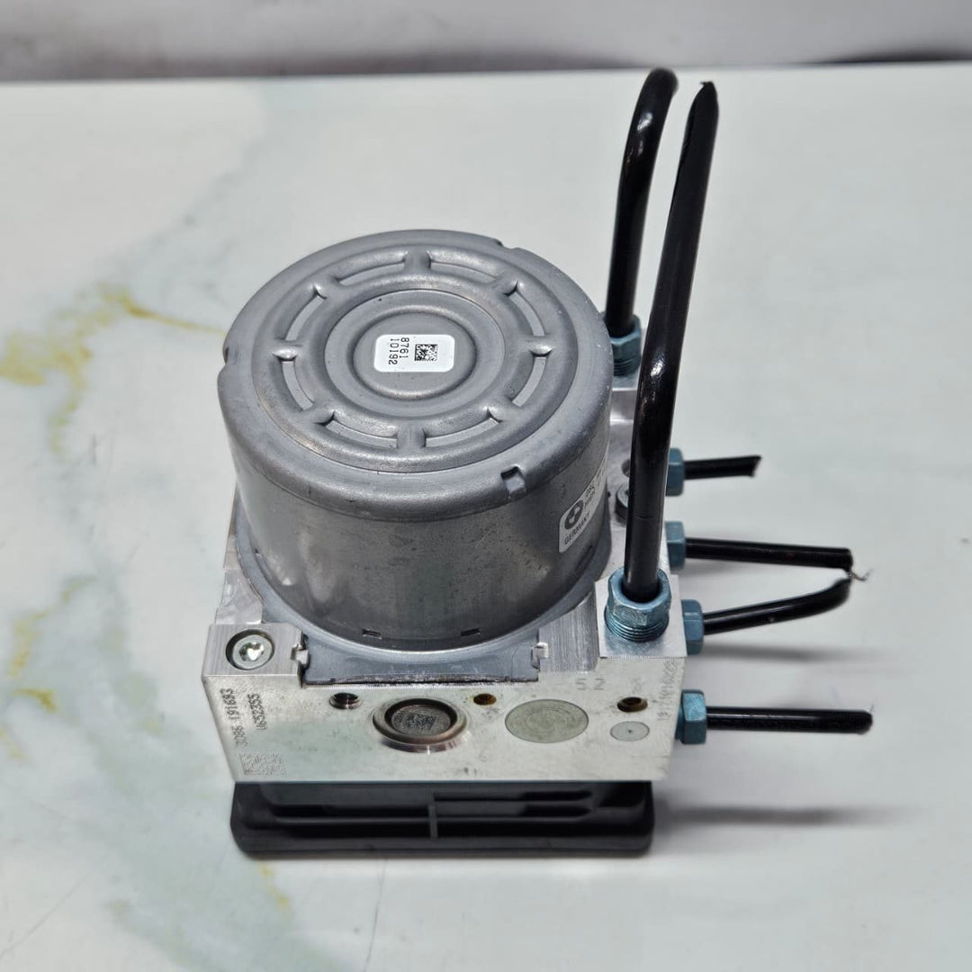 Brake Pump Unit BMW F39 F45 F46 ABS DSC Pump Control Module 7915661 OEM
