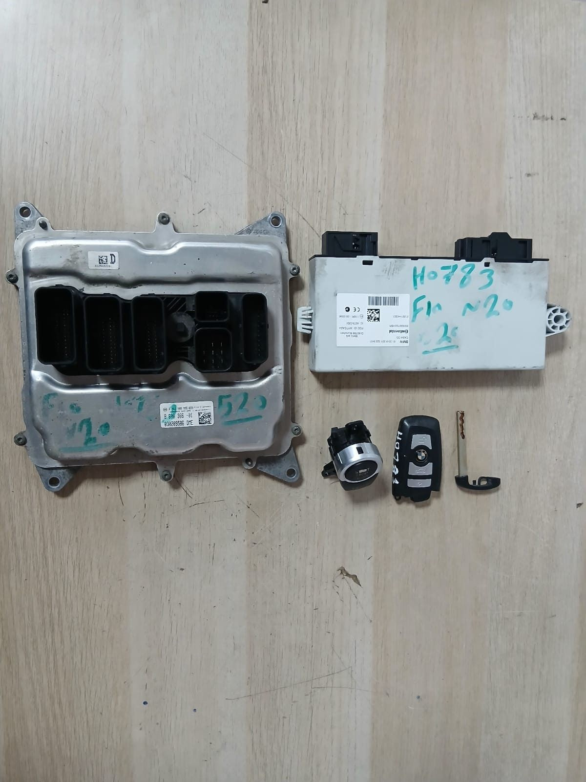 2012-2017 BMW F10 N20 520i Engine Control Unit SET DME+ CAS4 CG + 1KEY  8606306